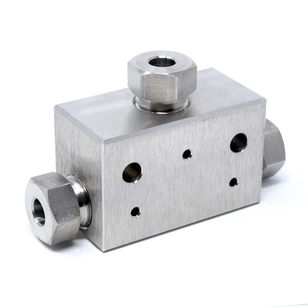1-13163-60-4 Tee: 1/4" High Pressure 1
