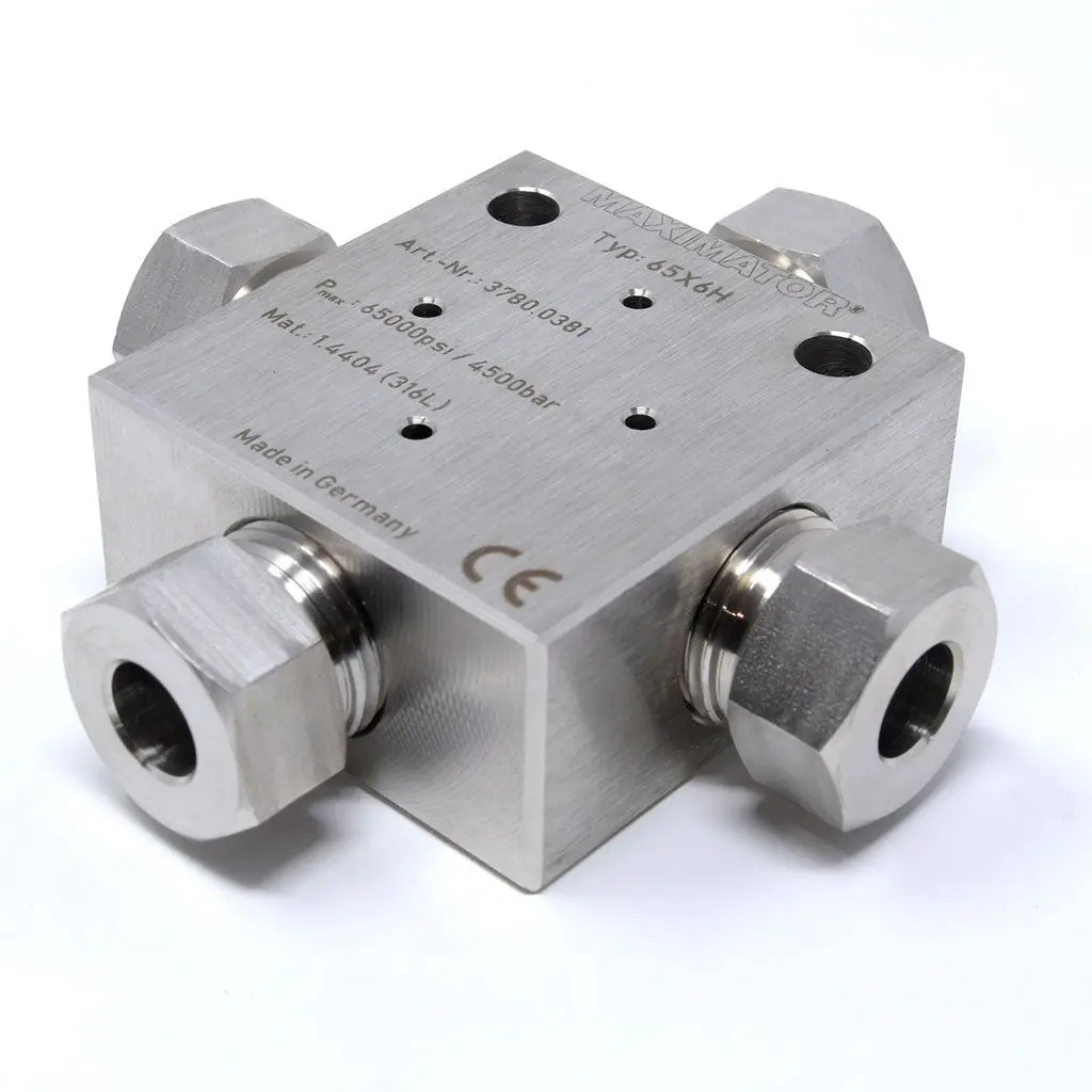 1-13165-60-4 Cross: 3/8" High Pressure 1