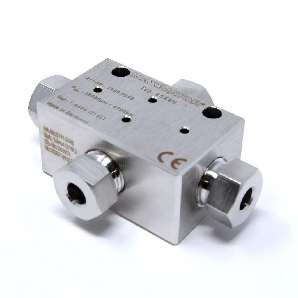 1-13165-60-6 Cross: 1/4" High Pressure 1