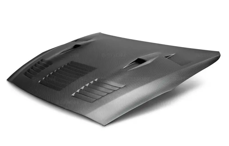 Seibon Dry Carbon Fiber Hood For 2009–2015 Nissan Gt-R R35 (Gtii Style) 2